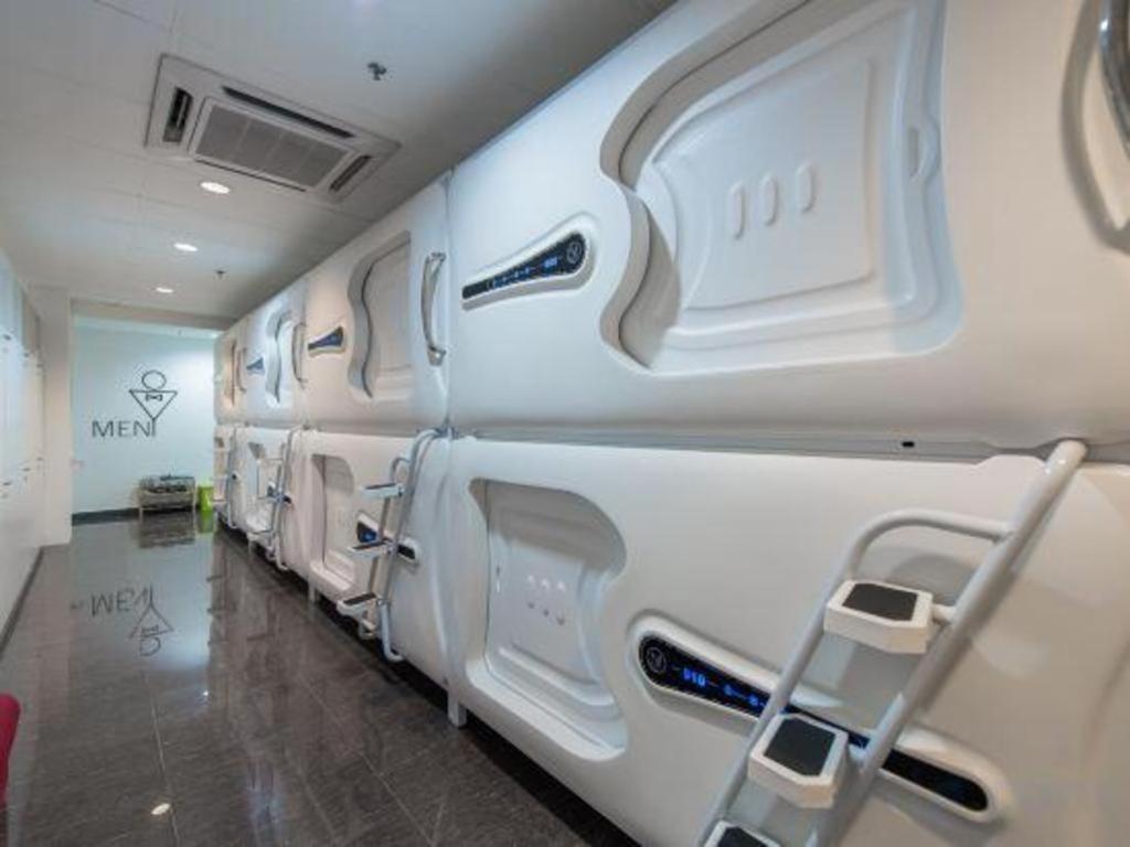 Spot On 89726 Capsule Inn Kota Kinabalu Zewnętrze zdjęcie